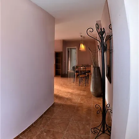 With 2 Bedrooms In Fuengirola, With Pool Access And Furnishe Apartment Fuengirola